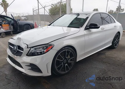 2019 Mercedes-Benz C 300 из США, поврежденный, VIN 55SWF8DB6KU303726